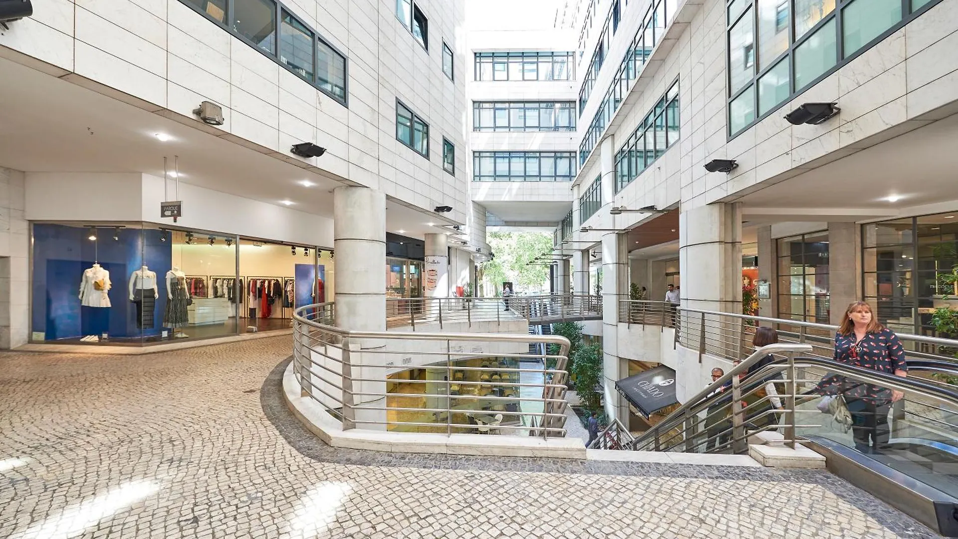 Tivoli Apartment In Avenida Da Liberdade Lisbon
